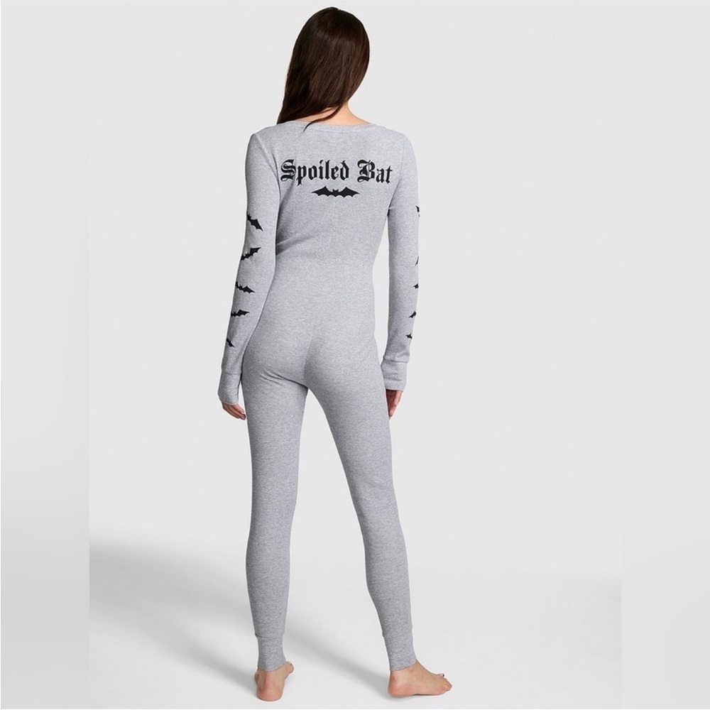 PINK Victoria's Secret gray Onesie Halloween Spoiled BAT PJs - Picture 2 of 5